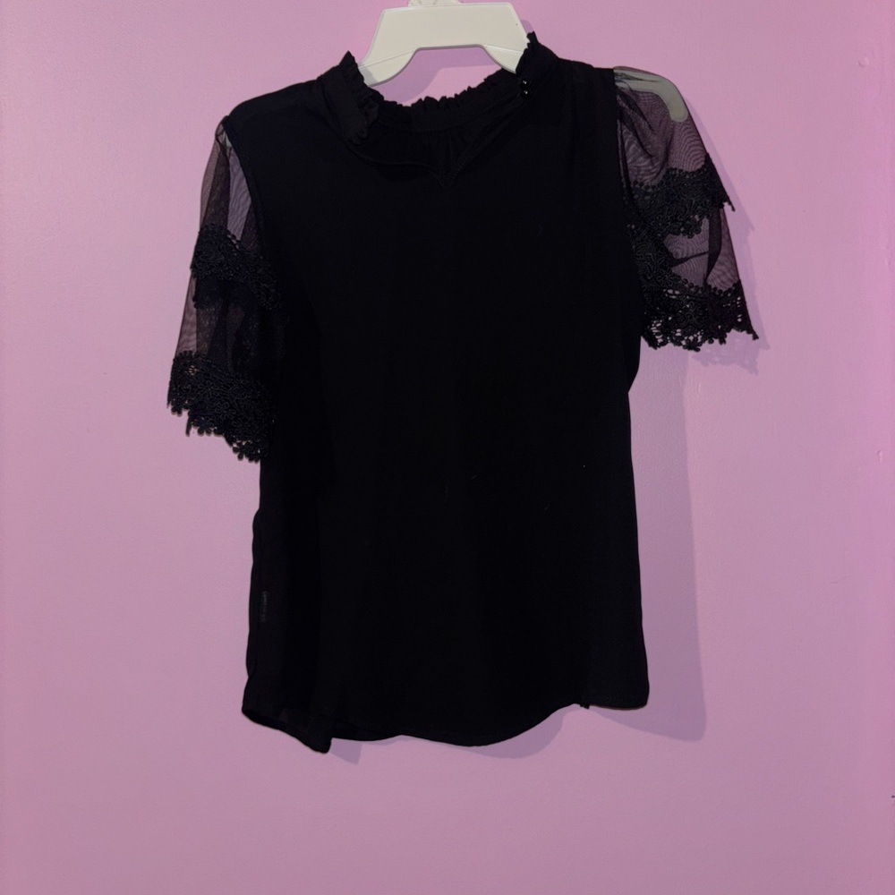 Elegant Black Lace Sleeve Blouse